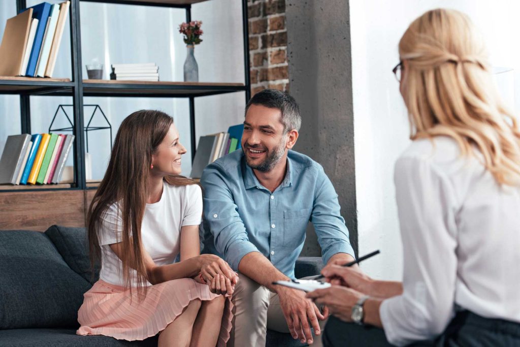 A Guide to Choosing the Best Couple Therapist in California