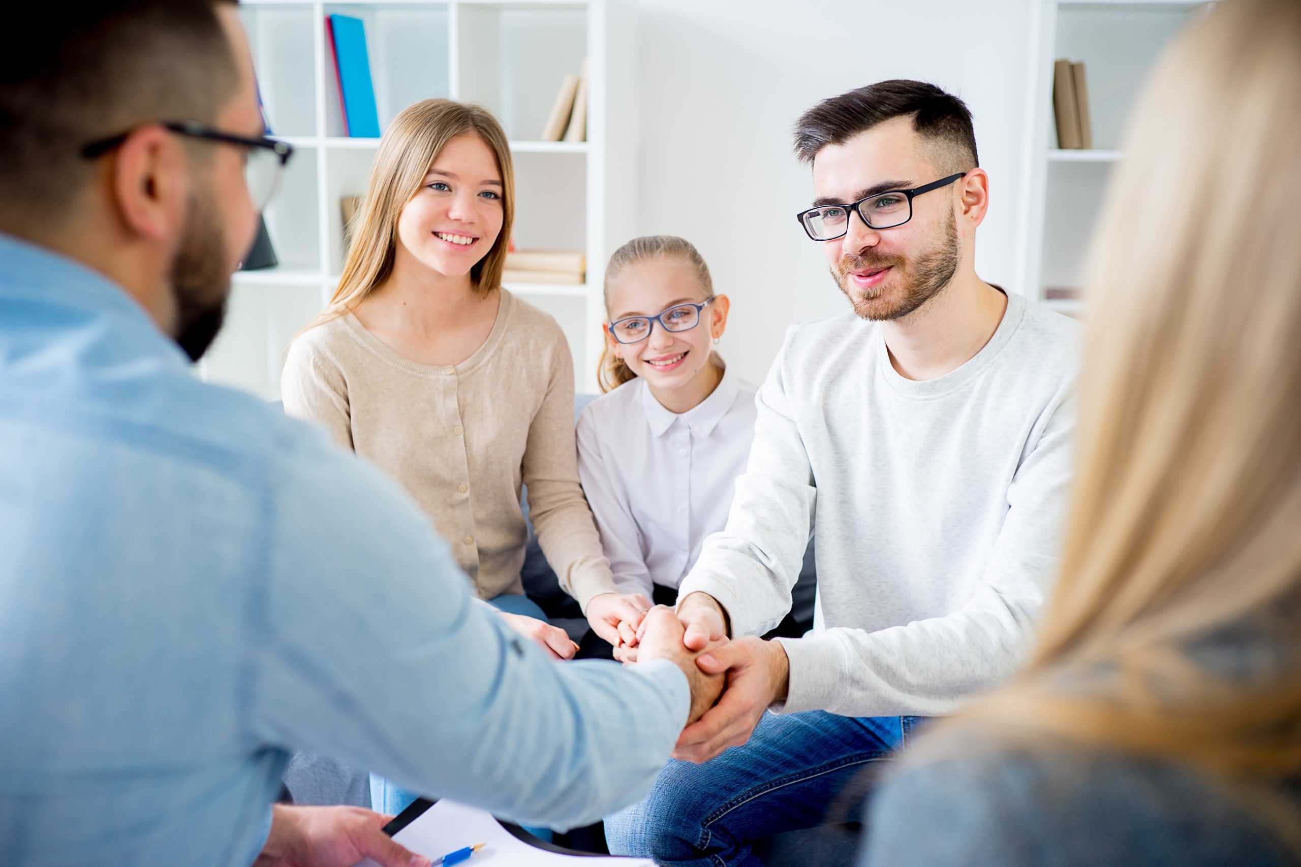 What Are the 5 Main Principles of Family Therapy in California